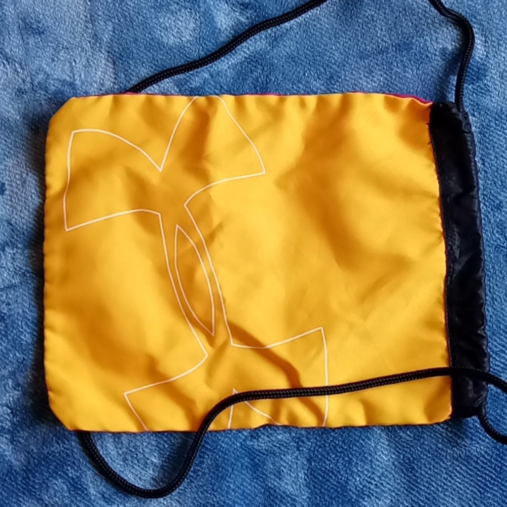 Under Armour Drawstring Bag - image 2